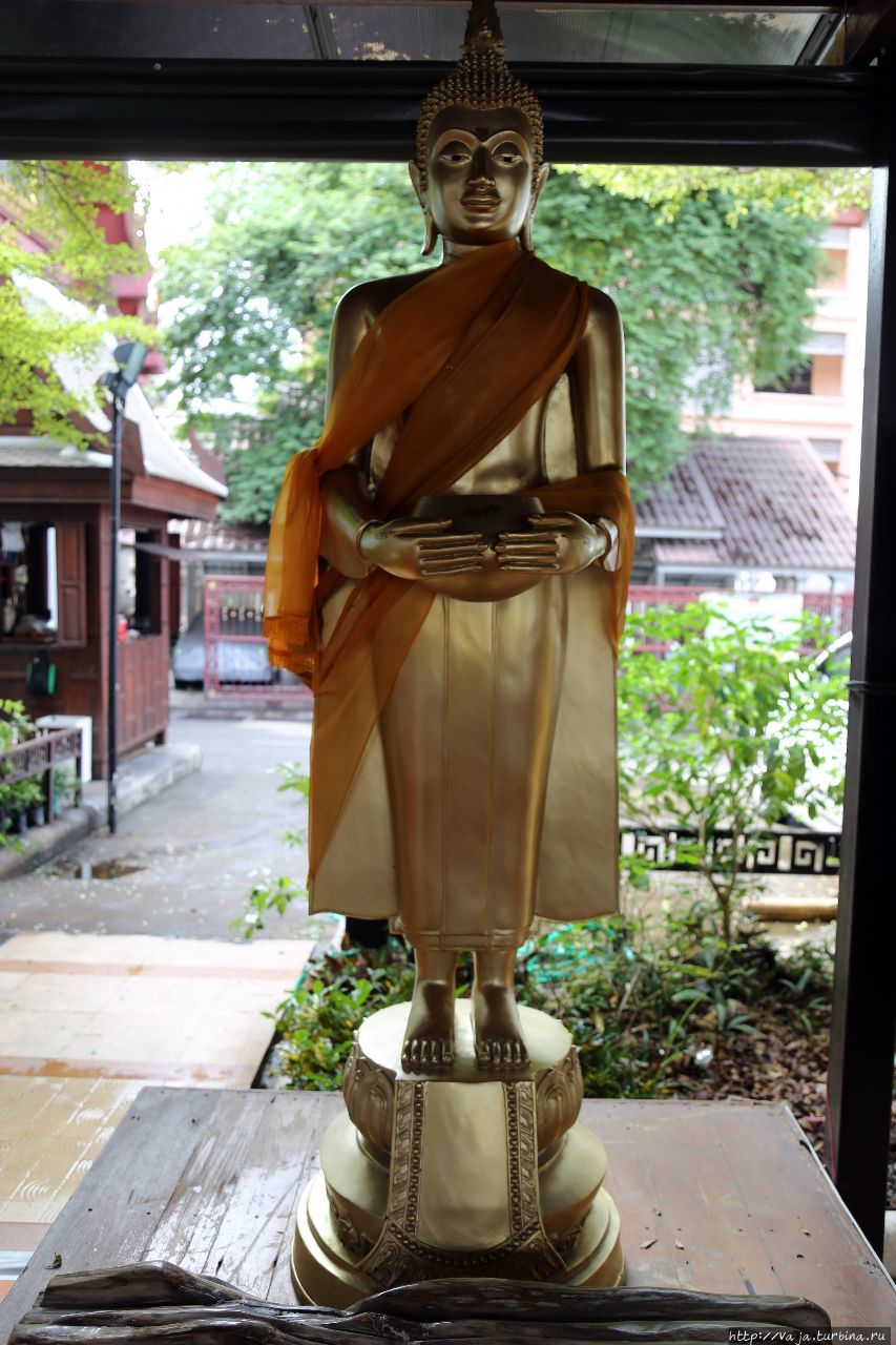 Храм Золотого Будды Бангкок, Таиланд