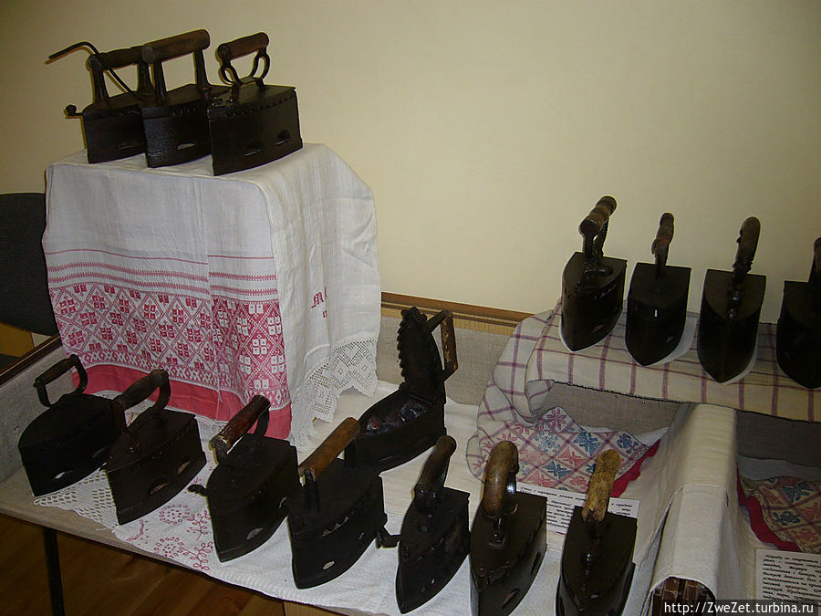 Коллекция утюгов краеведческого музея Коллекция утюгов краеведческого музея