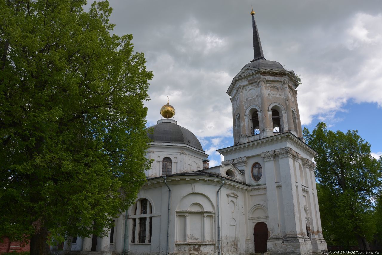 Церковь Иоанна Предтечи в Яропольце Ярополец, Россия