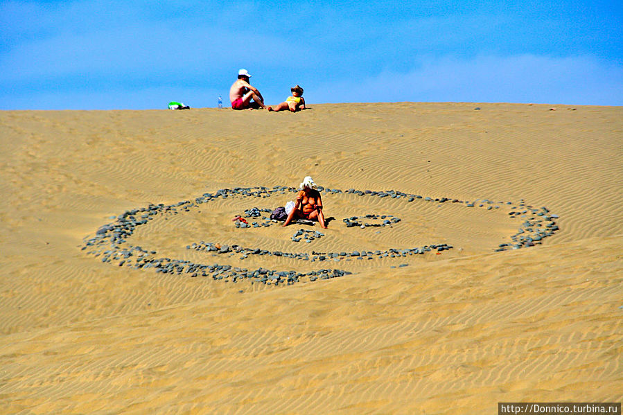 и в конце концов, глядя на все это остается только улыбнуться )) и в конце концов, глядя на все это остается только улыбнуться ))