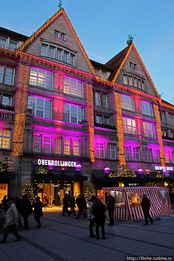 вечерняя иллюминация (а вообще в этом аспекте Мюнхен осталяет желать лучшего) вечерняя иллюминация (а вообще в этом аспекте Мюнхен осталяет желать лучшего)