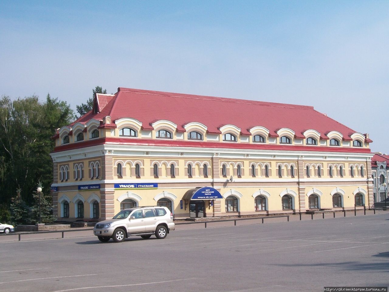 Прогулка к монументу дружбы Уфа, Россия Прогулка к монументу дружбы Уфа, Россия