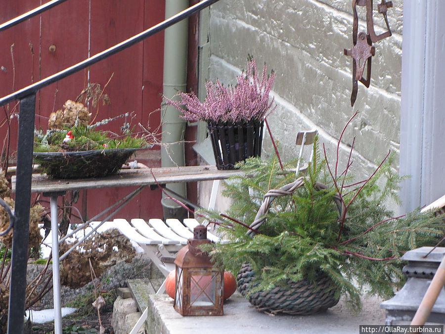 Ещё одно украшение. Ещё одно украшение.