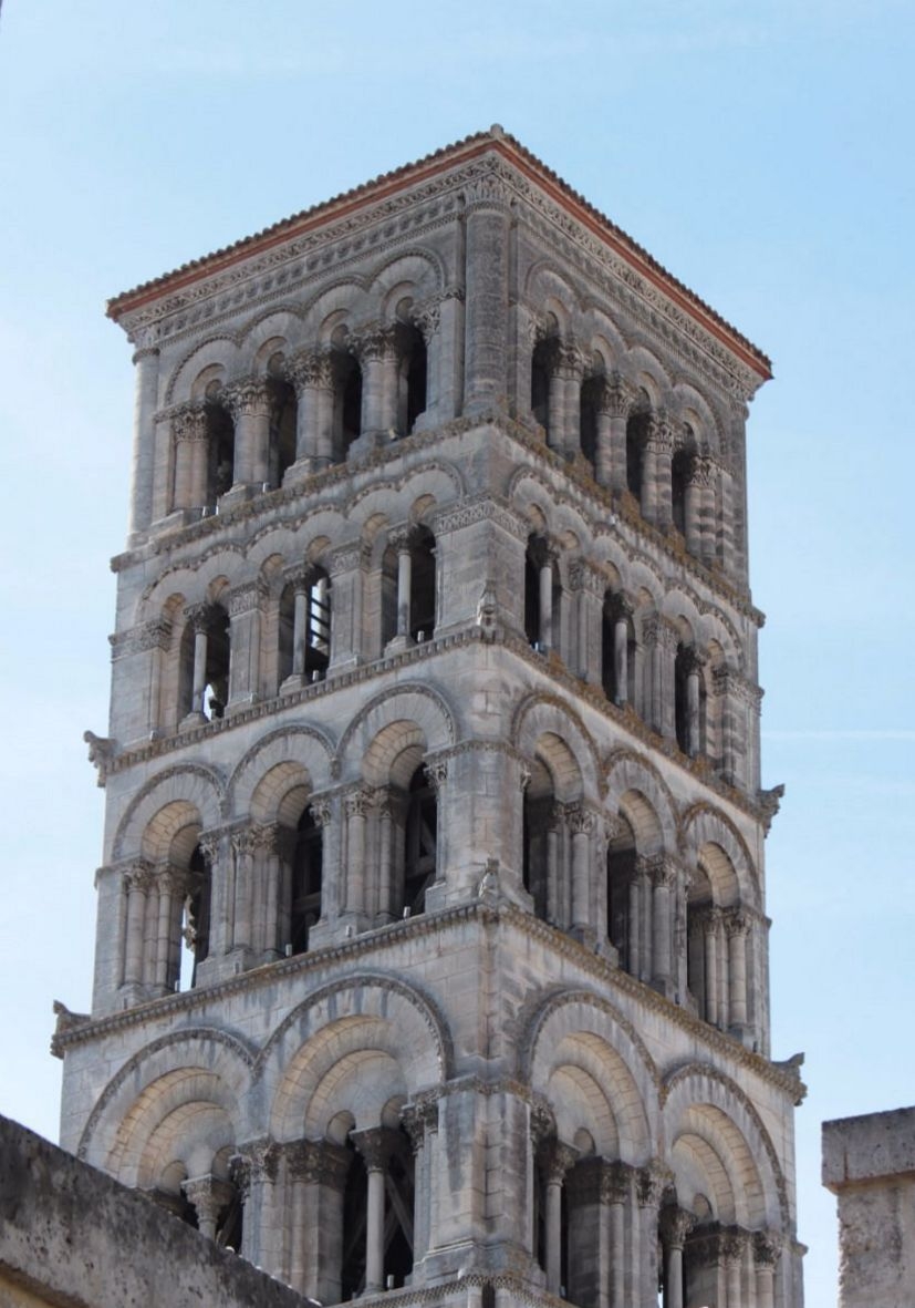 Кафедральный собор Сент-Пьер Ангулем, Франция