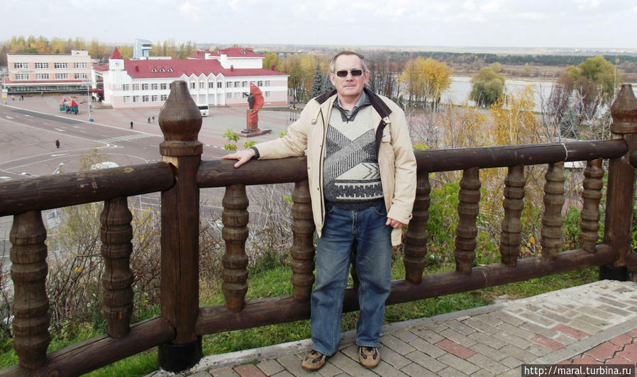 Вид на Мозырь и реку Припять с Замковой горы Мозырь, Беларусь