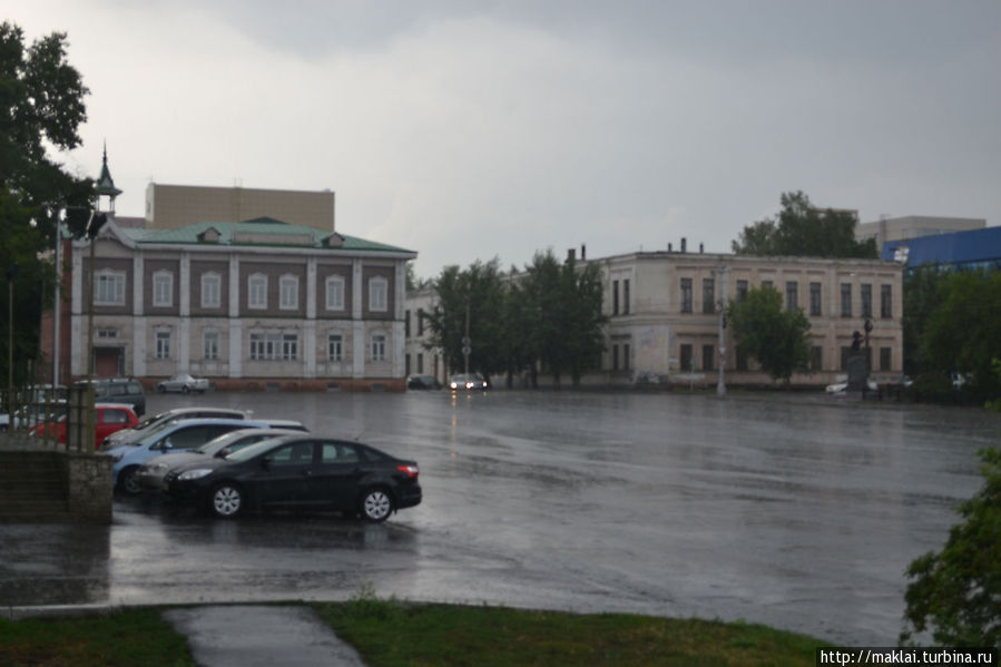 Дождь. Ну как не вовремя! Барнаул, Россия
