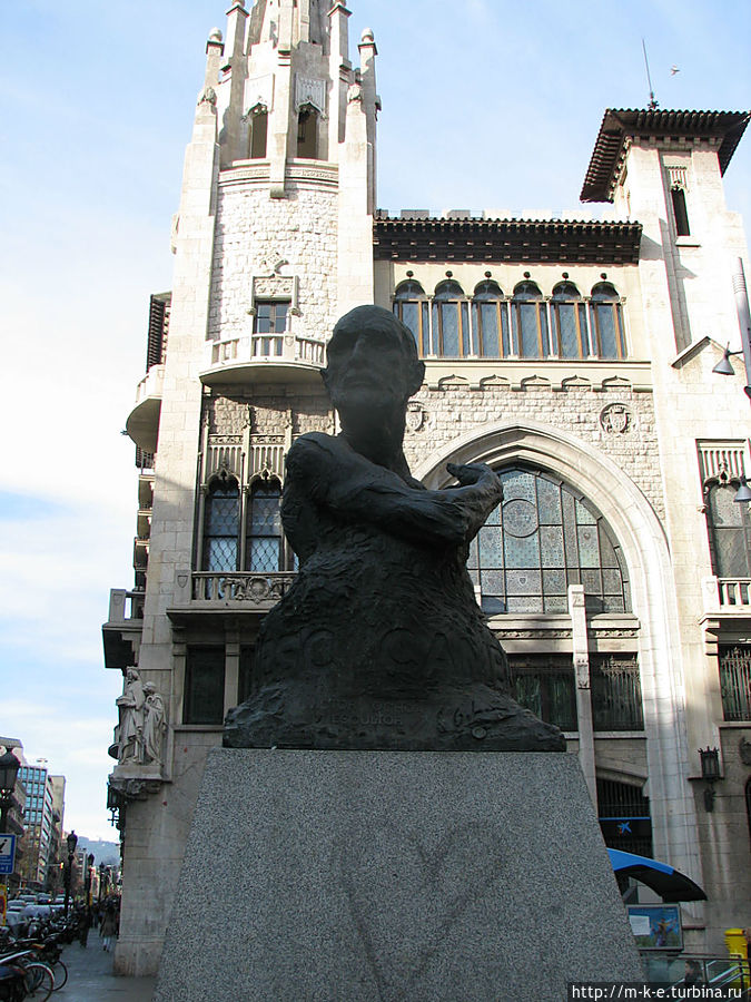 памятник Francesc Cambó памятник Francesc Cambó