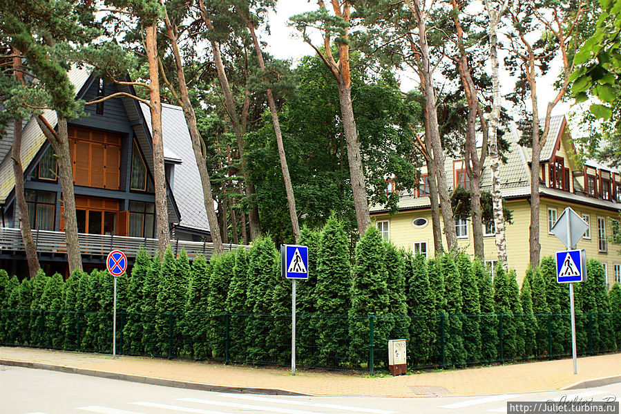 Наш взгляд на улицы и дома города Паланга, Литва