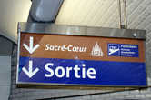 Станция метро. Если вы собрались посетить Монмартр.