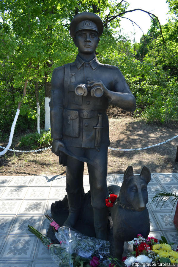 Памятник пограничнику Саратов, Россия
