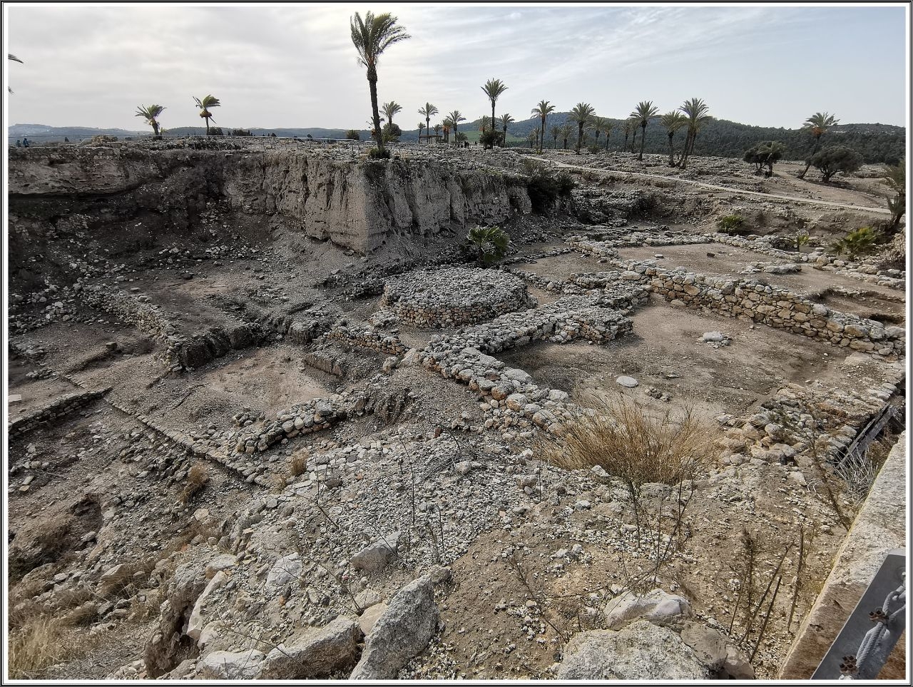 Тель-Мегиддо археологический парк Мегиддо, Израиль