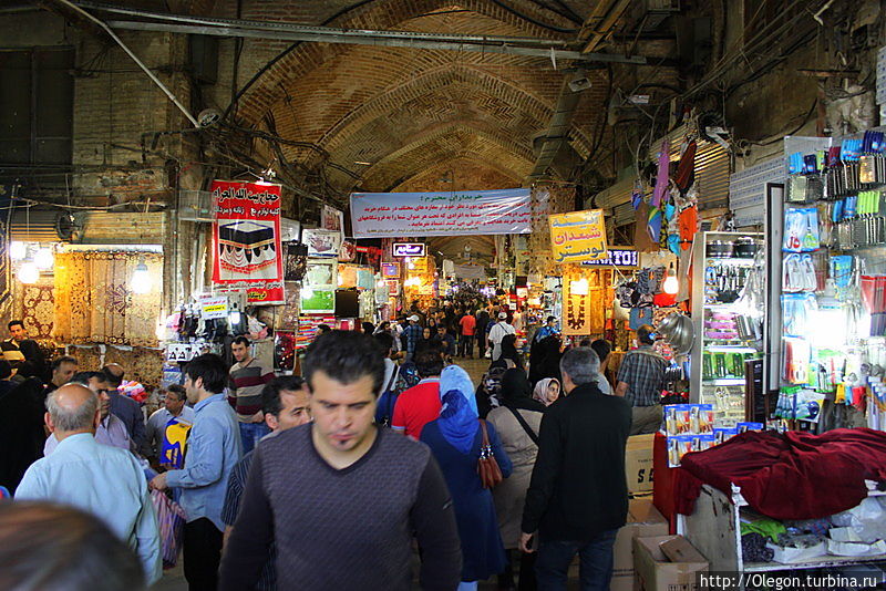 В тени базара Тегеран, Иран