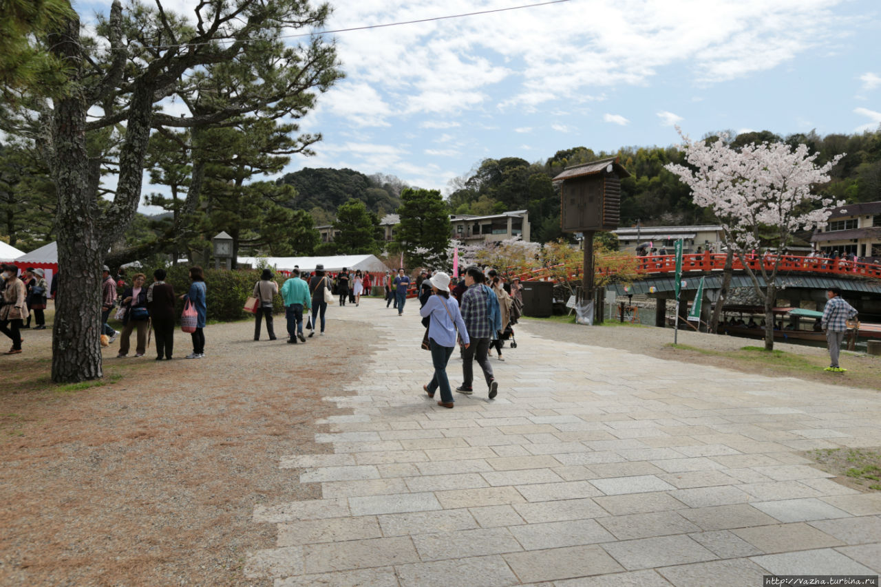 Храм Бёдо-ин и набережная Удзи Удзи, Япония
