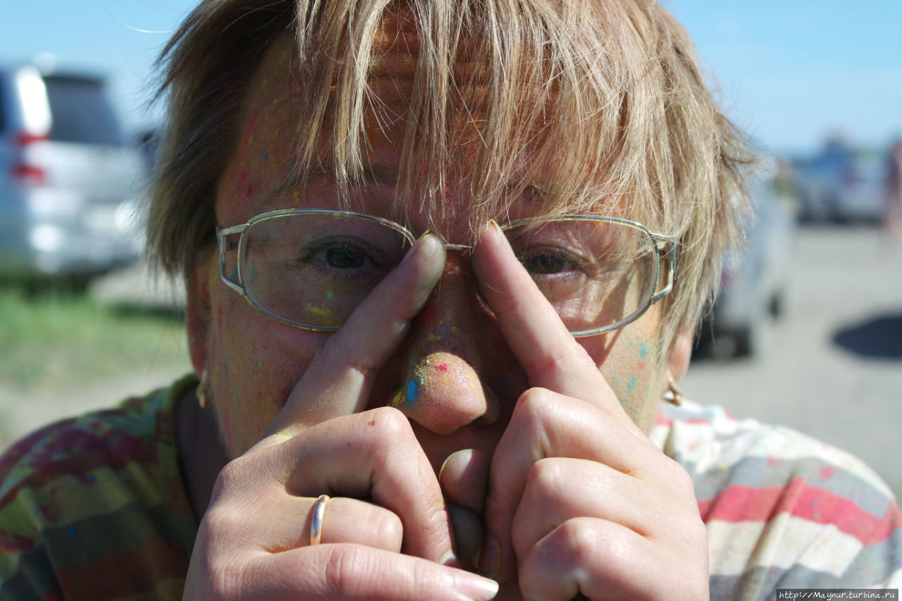 Пальцы вместо дворников. Южно-Сахалинск, Россия Пальцы вместо дворников. Южно-Сахалинск, Россия