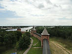 С высоты башни Кокуй 17 века открывается панорамный вид на Волхов