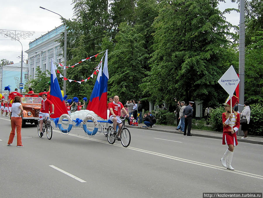 Администрация Томска пересела с авто на велосипеды. Томск, Россия