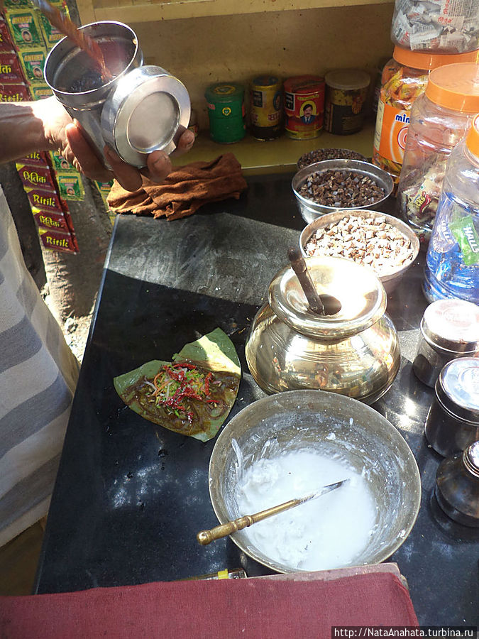 процесс приготовления свит пана Мумбаи, Индия