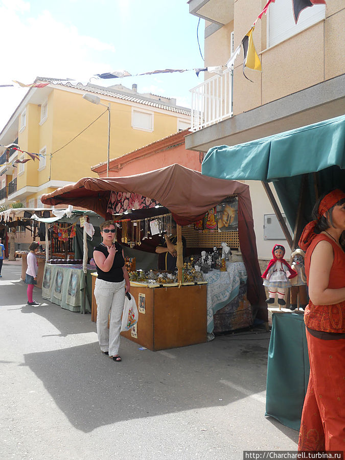 Пасхальный средневековый рынок Лос-Альказарес, Испания