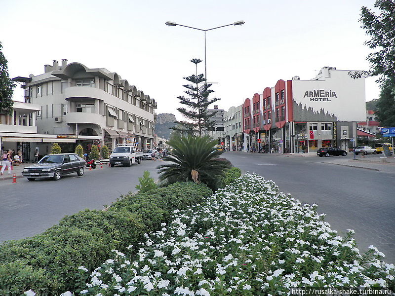 Бульвар Ататюрка Кемер, Турция