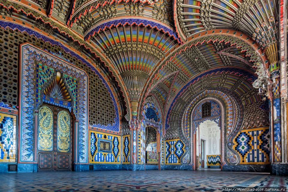 Зал Павлинов Кастэлло Саммеззано / Sala dei Pavoni Castello Sammezzano