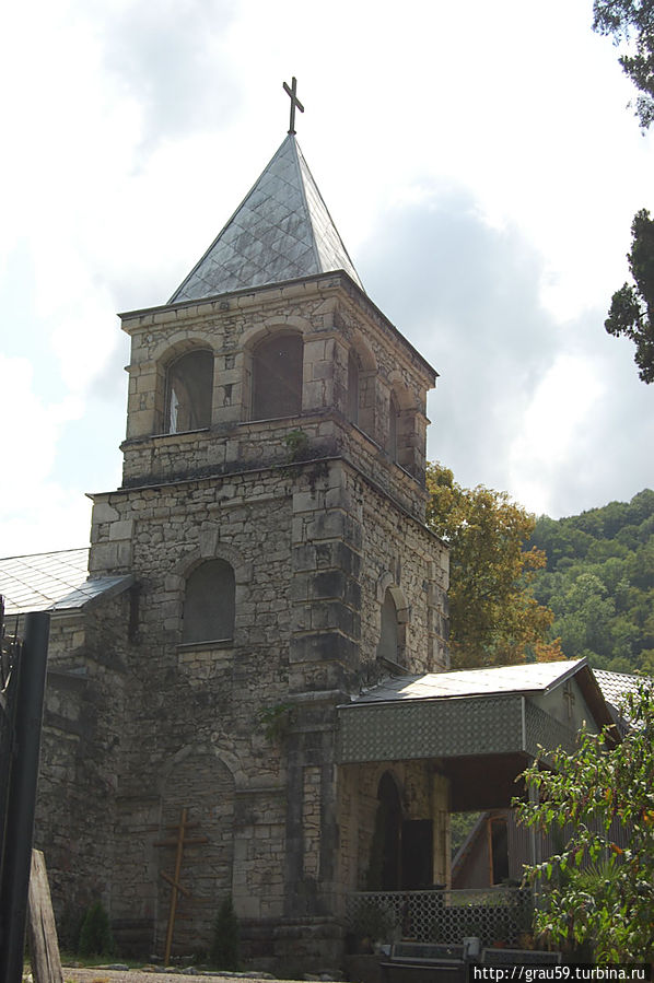 Монастырь Святого Иоанна Златоуста Команы, Абхазия