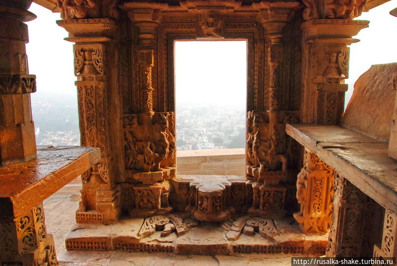Храмы свекрови и снохи Гвалиор, Индия