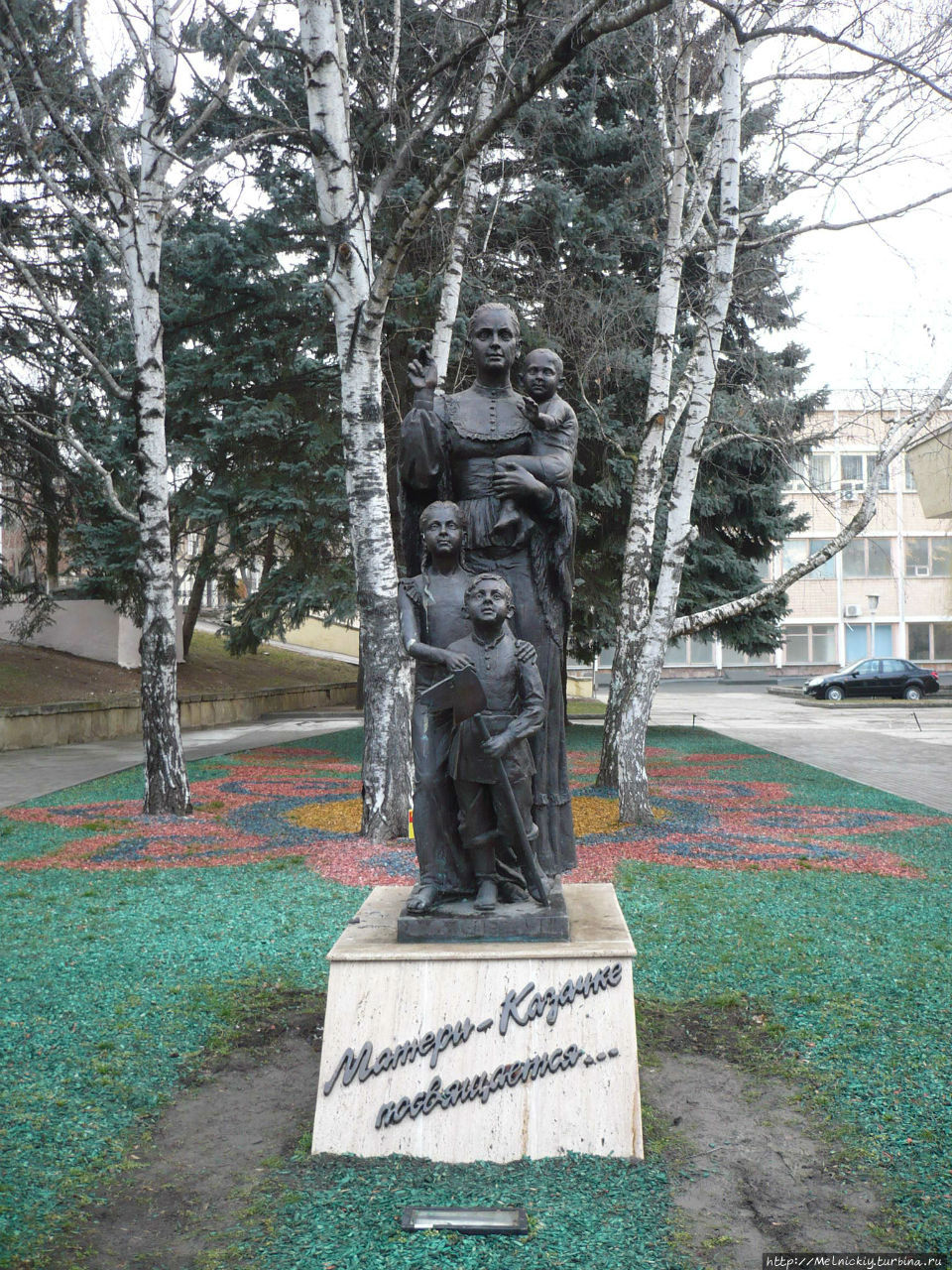 Памятник матери-казачке / The monument to the mother-kozachok