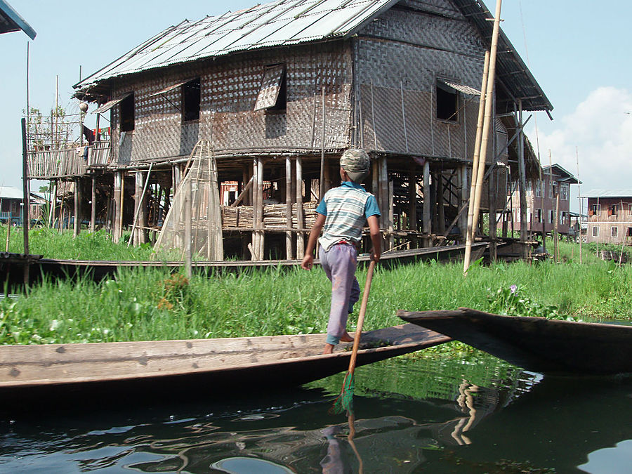 Озеро Инле. Безмятежность Озеро Инле, Мьянма Озеро Инле. Безмятежность Озеро Инле, Мьянма
