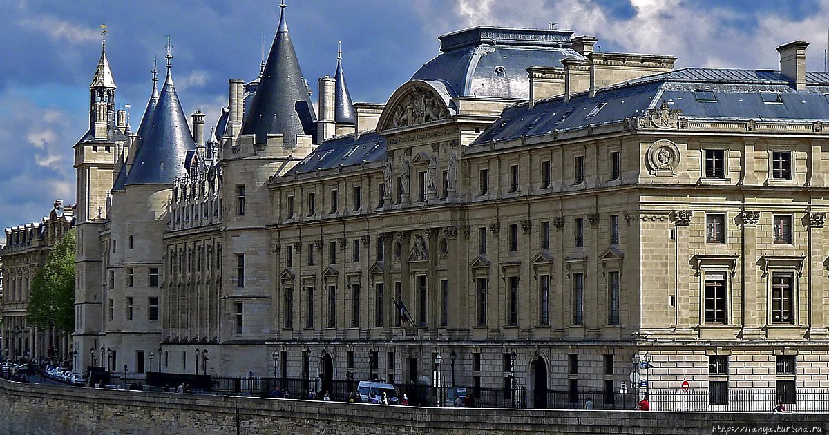 Дворец Правосудия. Фото из интернета Париж, Франция