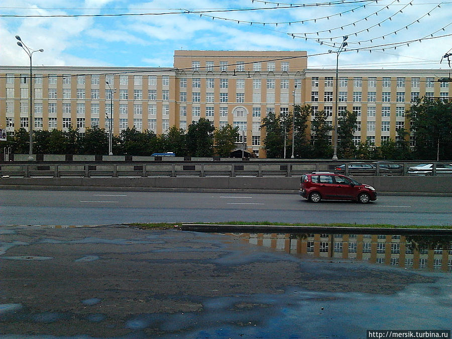 Чапаевский парк в Чапаевском переулке Москва, Россия