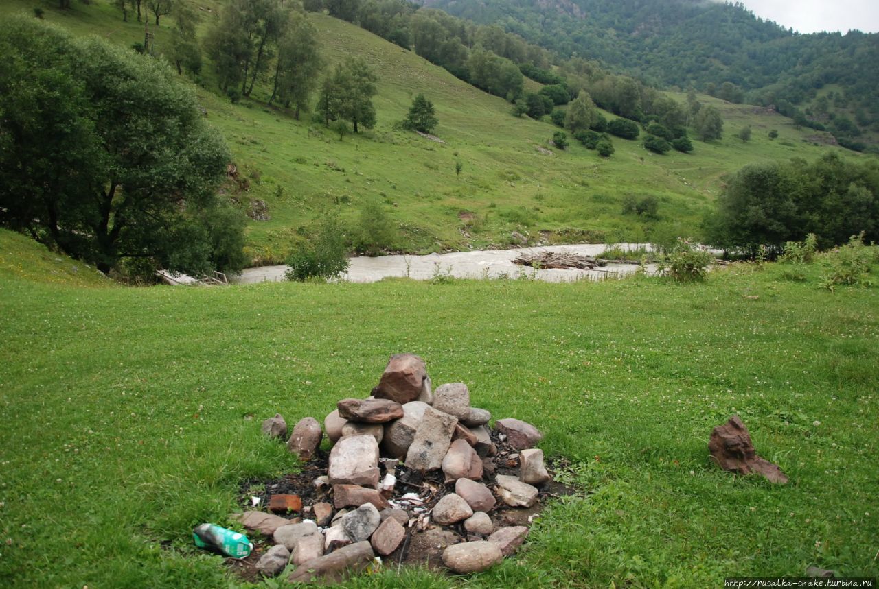 Памятник Диме Юрченко / Monument To Dima Yurchenko