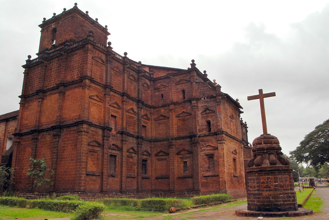 Базилика младенца Иисуса / Basilica of Bom Jesus