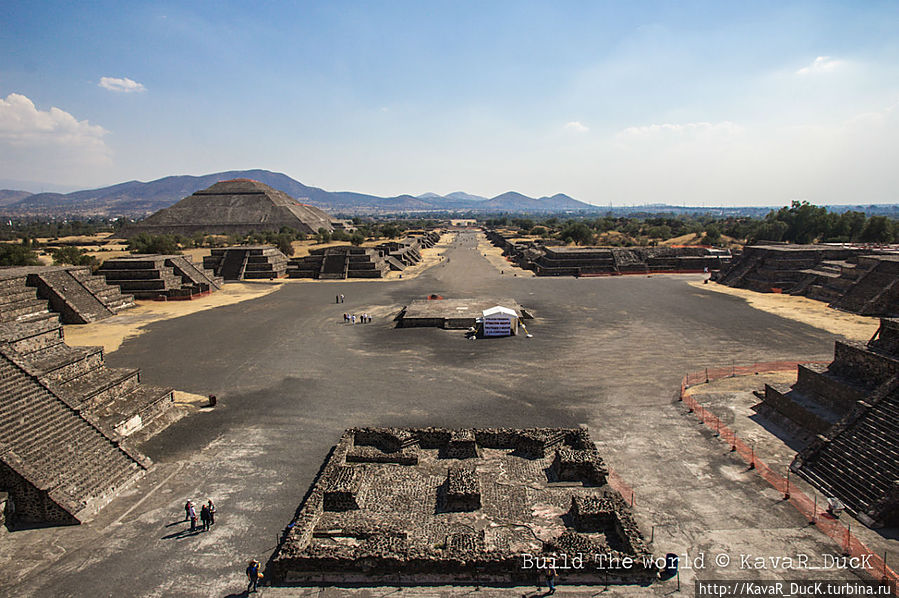 Вид с храма Луны Теотиуакан пре-испанский город тольтеков, Мексика