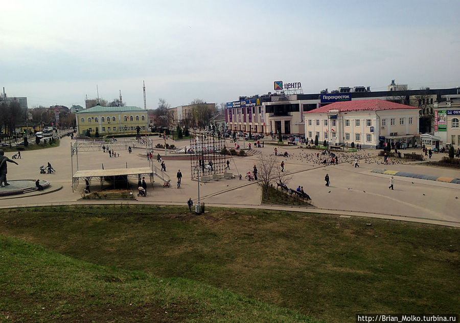 Вид на площадь с вала Дмитров, Россия
