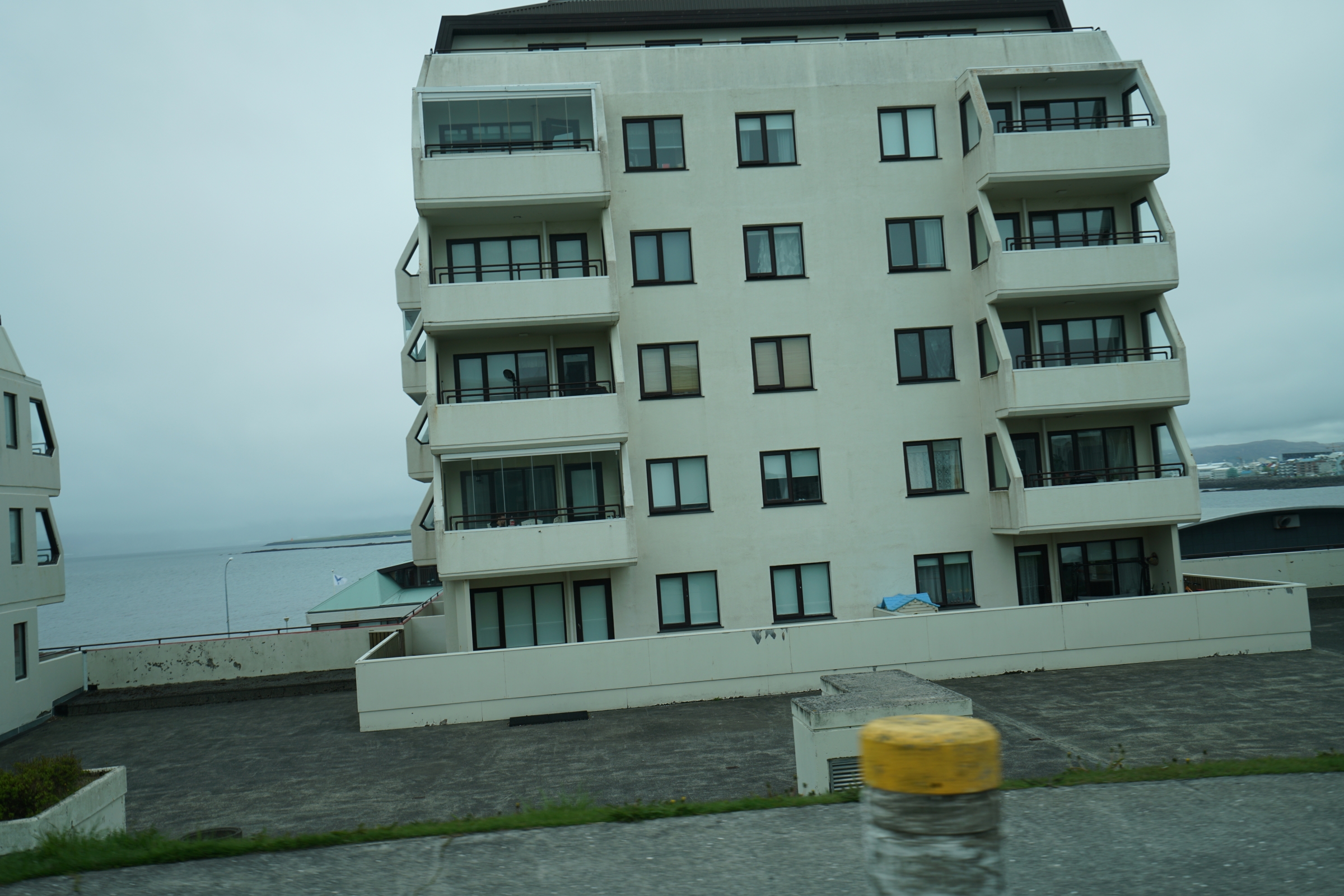 Вниз по трубе в городе без собак: Рейкьявик за пару часов. Рейкьявик, Исландия