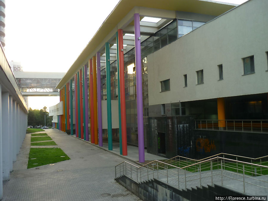 ГИТИС. Внутренний дворик Москва, Россия ГИТИС. Внутренний дворик Москва, Россия