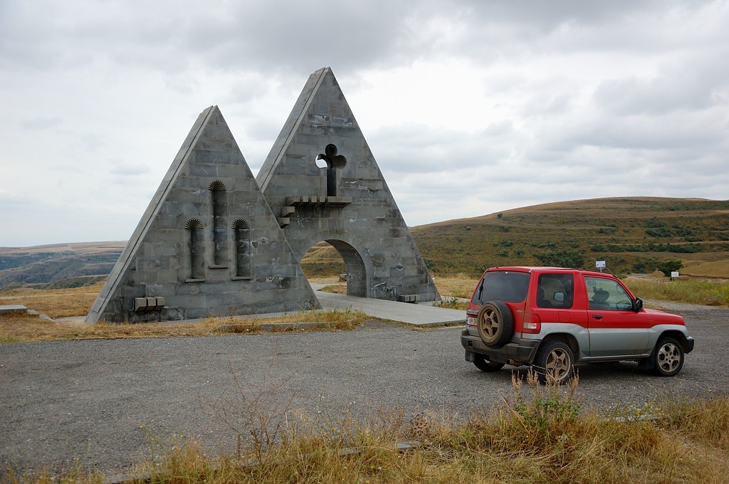 Виза в Карабах - от Лачинского коридора до Зодского перевала