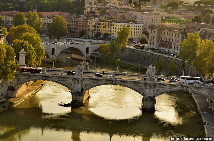 На Прагу похоже ))
Панорама с замка Святого Ангела Рим, Италия На Прагу похоже ))
Панорама с замка Святого Ангела Рим, Италия