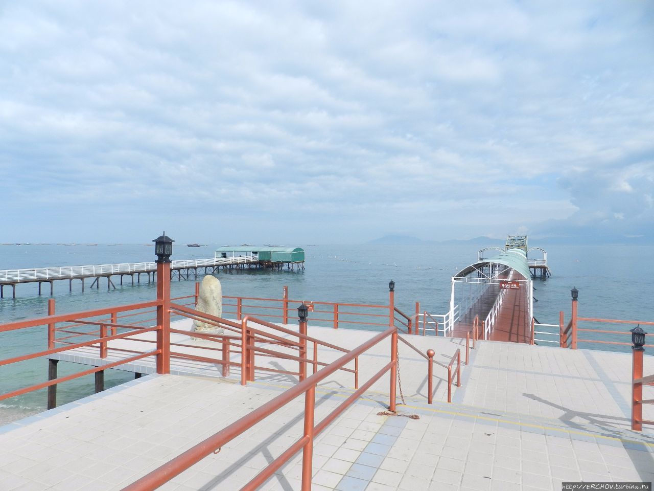 Как попасть на остров Учжичжоу (蜈支洲岛) и что там делать Остров Учжичжоу, Китай Как попасть на остров Учжичжоу (蜈支洲岛) и что там делать Остров Учжичжоу, Китай