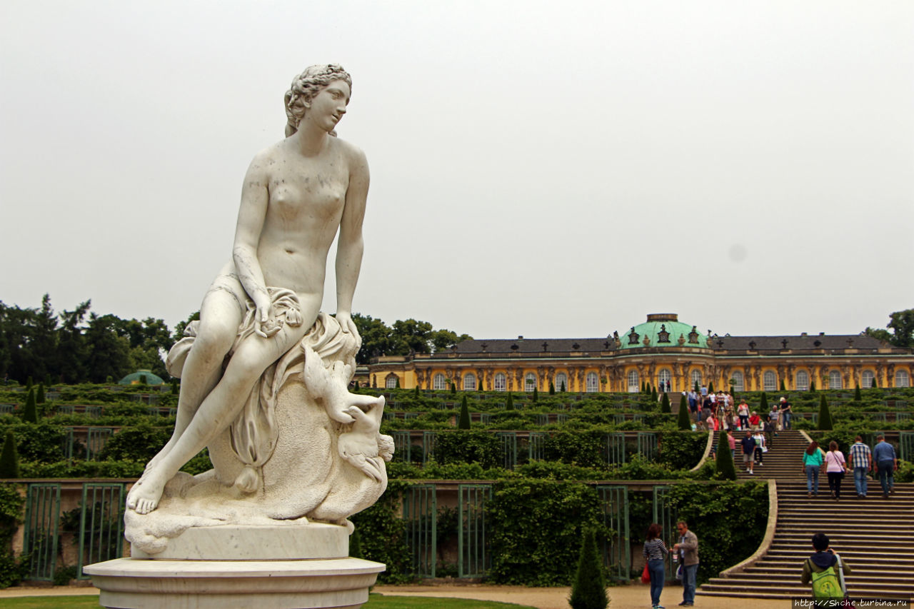 Мраморные скульптуры дворцово-паркового комплекса Потсдама Потсдам, Германия