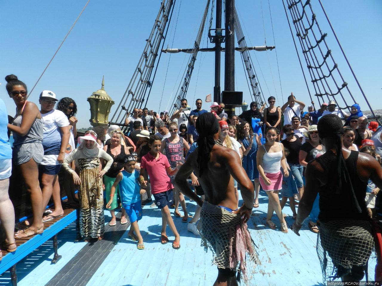 Пиратский корабль Хаммамет, Тунис Пиратский корабль Хаммамет, Тунис