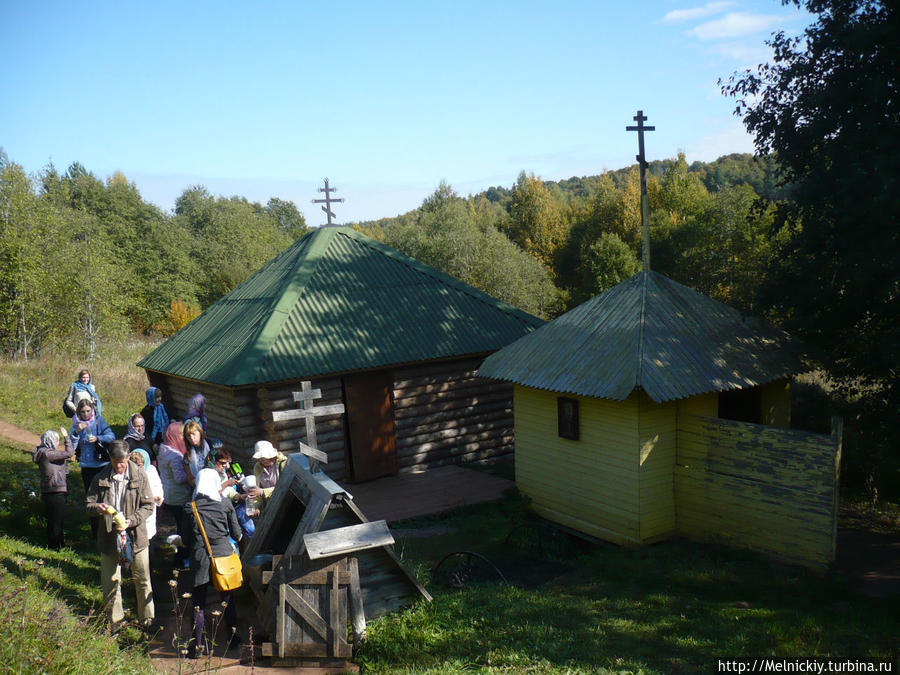 Свято-Троицкий женский скит и источник в  Сенно Бокситогорск, Россия