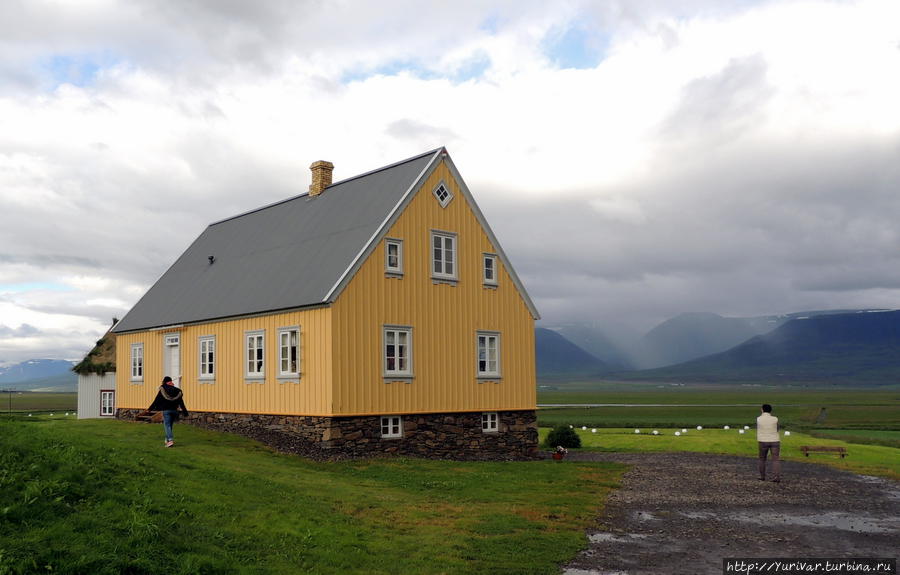 Жилой дом исландцев — снаружи нет ничего лишнего! Акюрейри, Исландия