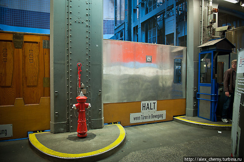 Грузовые лифты для машин Гамбург, Германия