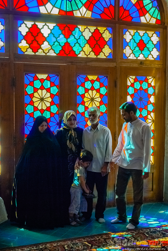 Иран. Шираз. Мечеть Насир аль-Мульк Шираз, Иран Иран. Шираз. Мечеть Насир аль-Мульк Шираз, Иран