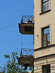 Ветшают балкончики