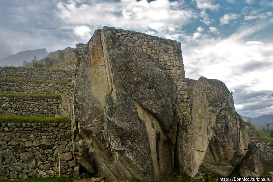 Лечу я ветром сквозь печали над Мачу Пикчу на заре... Мачу-Пикчу, Перу