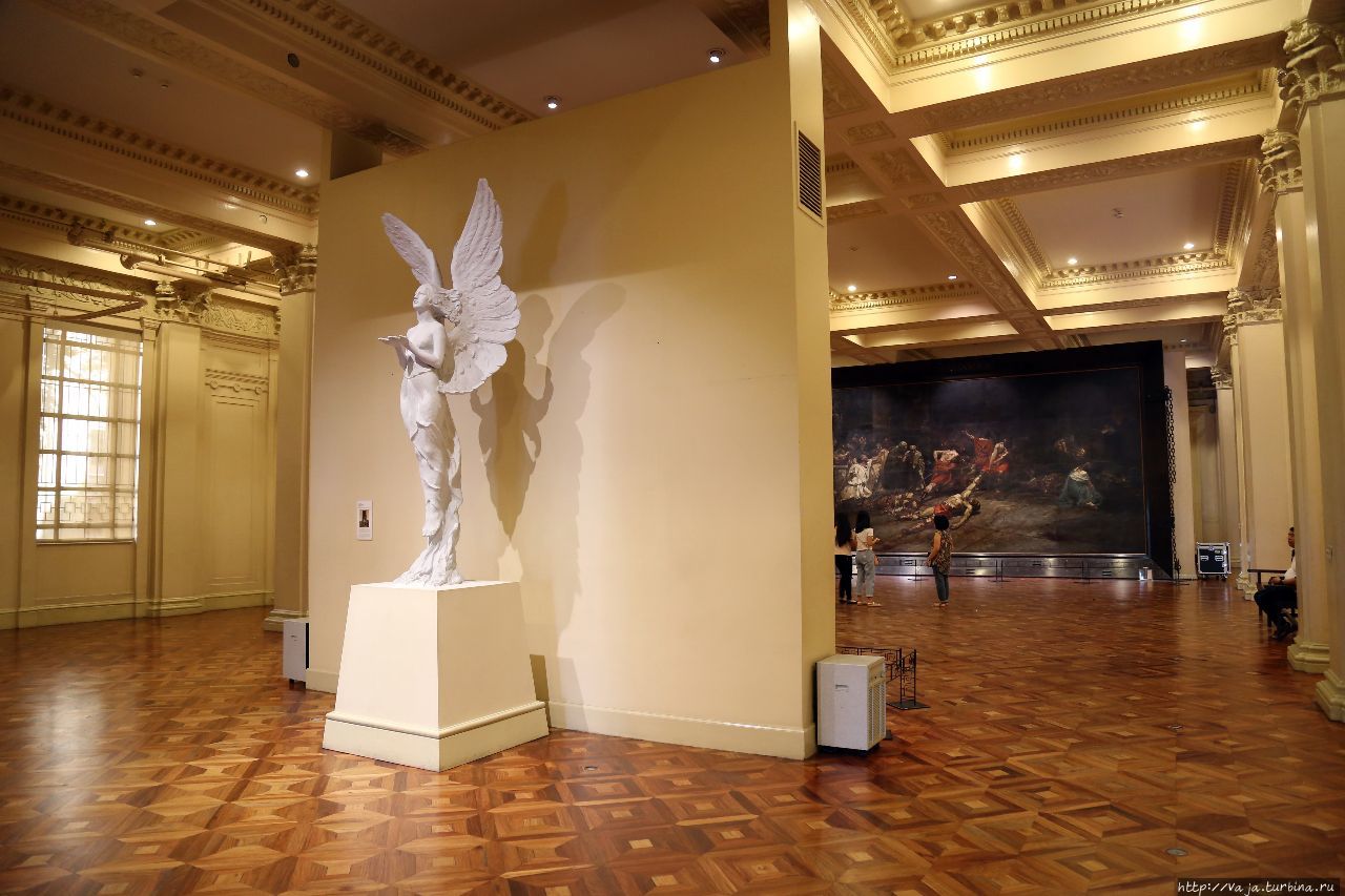 Начало музея,на картине изображается героическая борьба против гнёта Испанской короны Манила, Филиппины