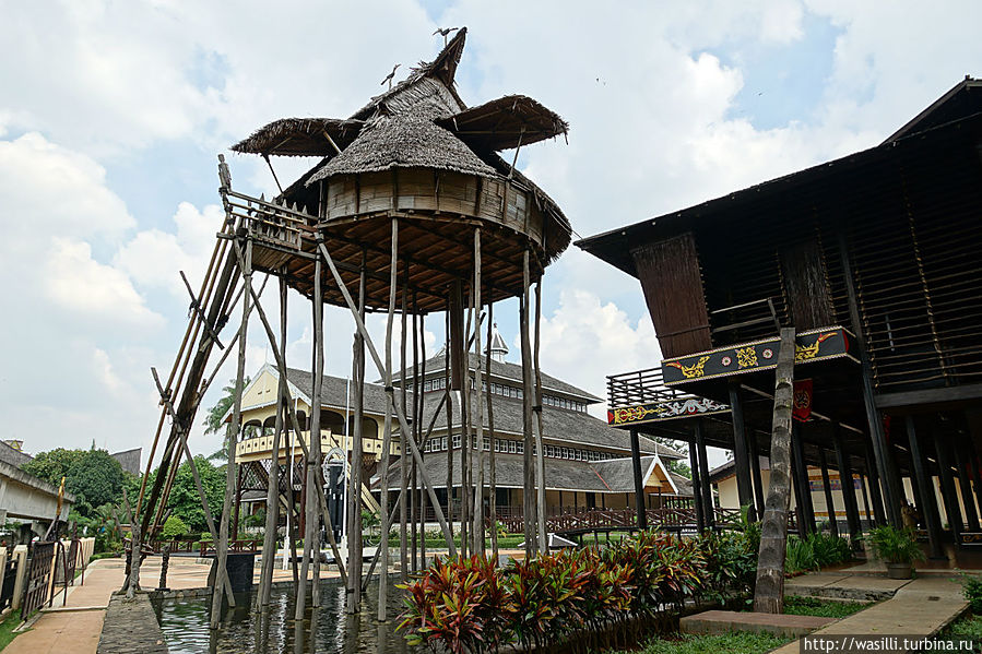 Дома жителей Бали. Ява, Индонезия