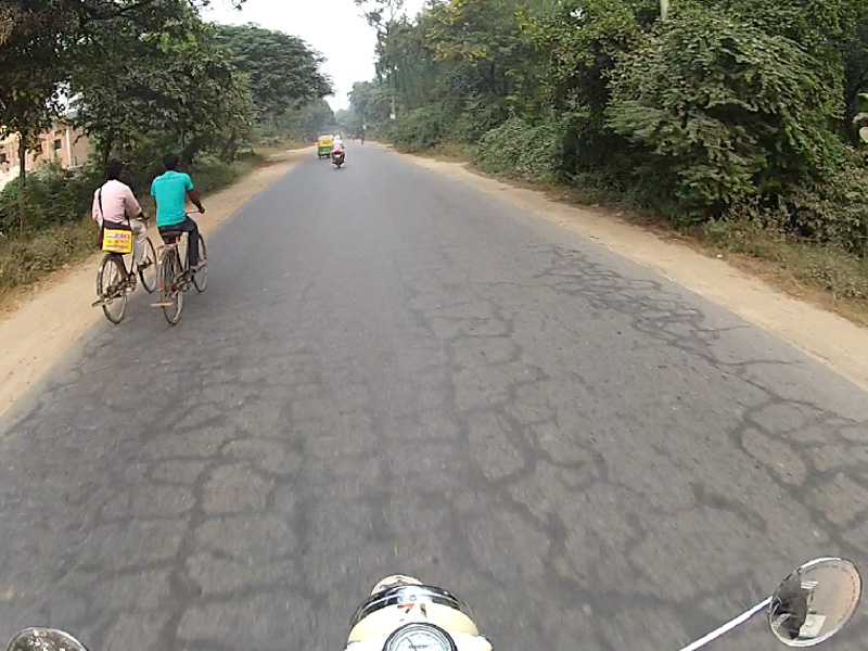 12 цветов в Варанаси — городе света Варанаси, Индия 12 цветов в Варанаси — городе света Варанаси, Индия